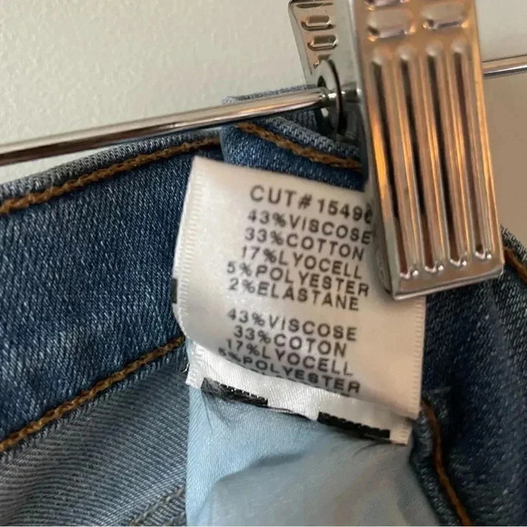 J Brand | Maria High-Rise Skinny Jeans with Snake-Print Panels - Picture 6 of 13